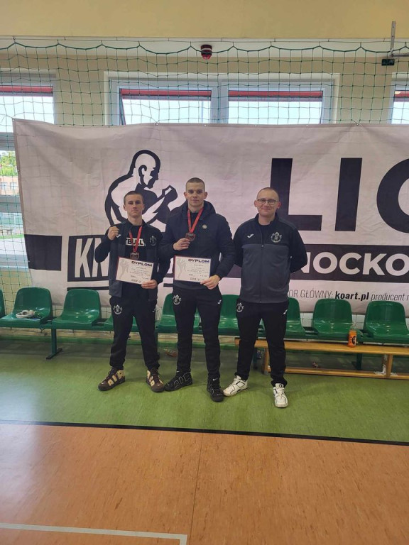 Dwa złote medale zawodników Muay Thai Jarocin