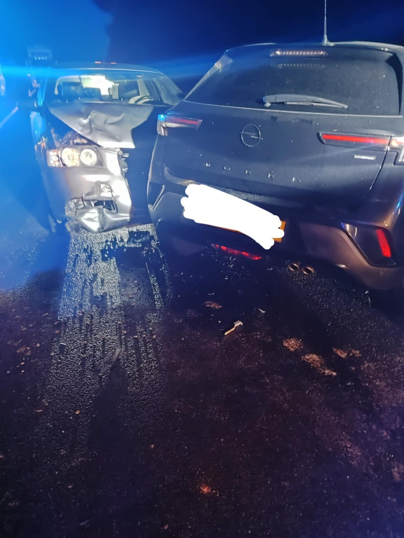 Zderzenie trzech samochodów na krajowej 