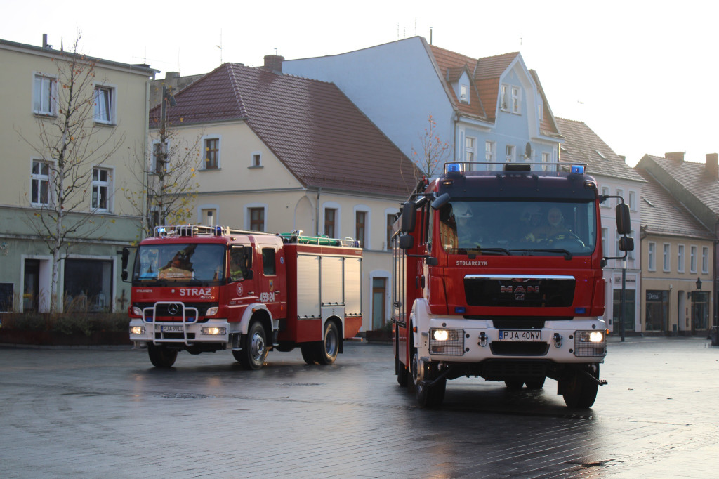 Pożar w ratuszu, kradzież i pościg za złodziejem