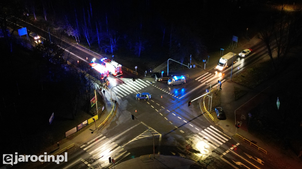 Wypadek na skrzyżowaniu ulic Wrocławskiej i Powstańców Wlkp.