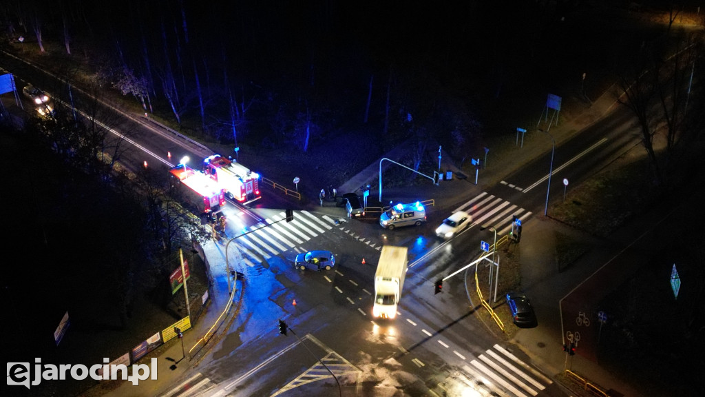 Wypadek na skrzyżowaniu ulic Wrocławskiej i Powstańców Wlkp.