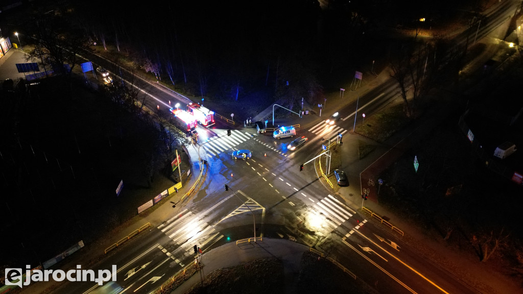 Wypadek na skrzyżowaniu ulic Wrocławskiej i Powstańców Wlkp.