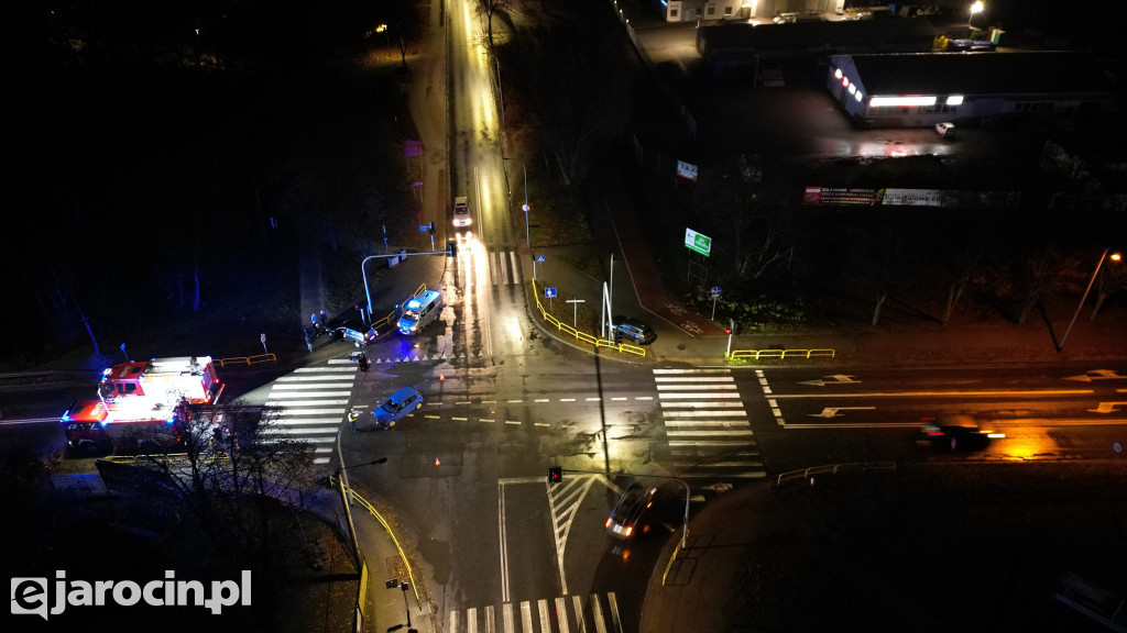 Wypadek na skrzyżowaniu ulic Wrocławskiej i Powstańców Wlkp.