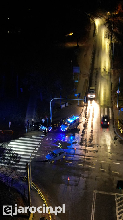 Wypadek na skrzyżowaniu ulic Wrocławskiej i Powstańców Wlkp.