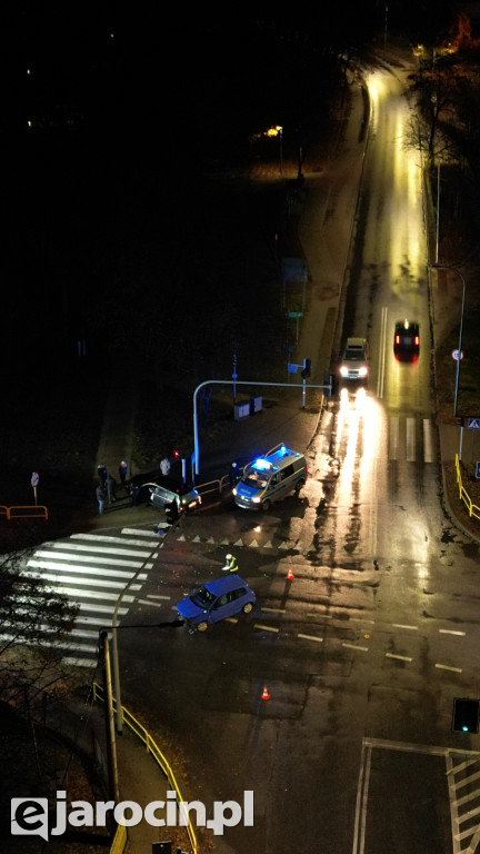 Wypadek na skrzyżowaniu ulic Wrocławskiej i Powstańców Wlkp.