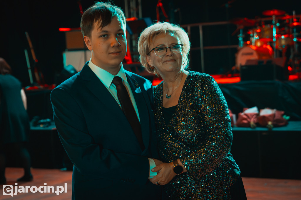 Studniówka 2025 w LO im. T. Kościuszki w Jarocinie