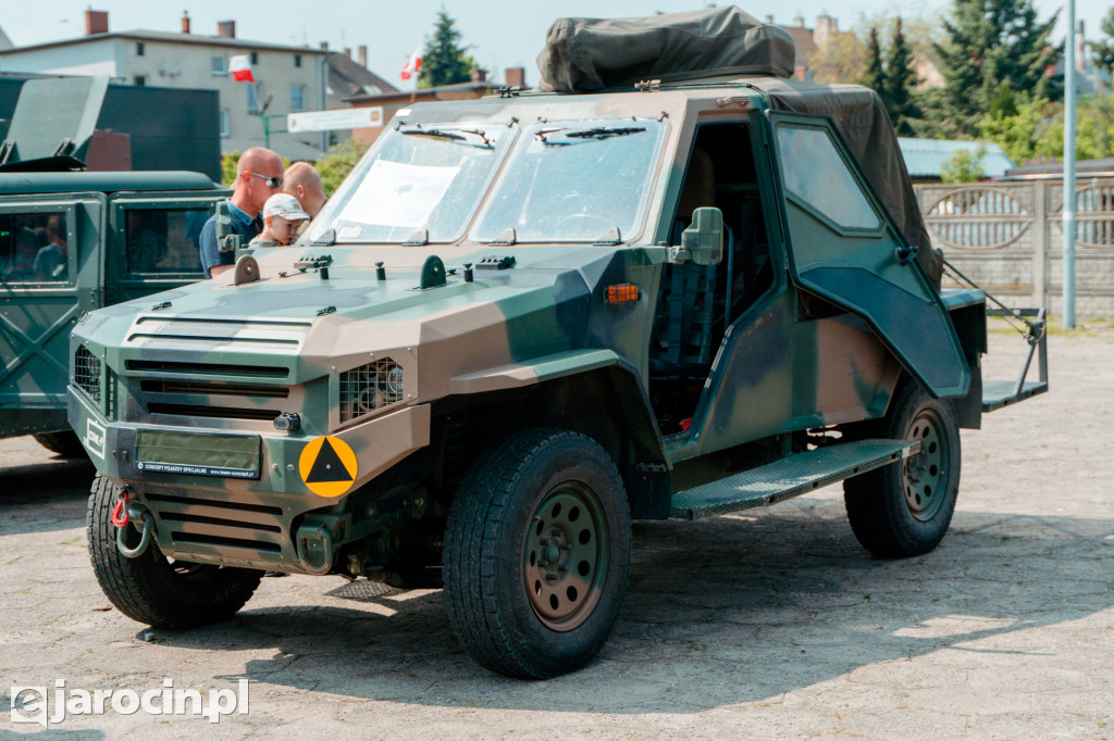 Piknik Militarny i Parada Zabytkowych Samochodów