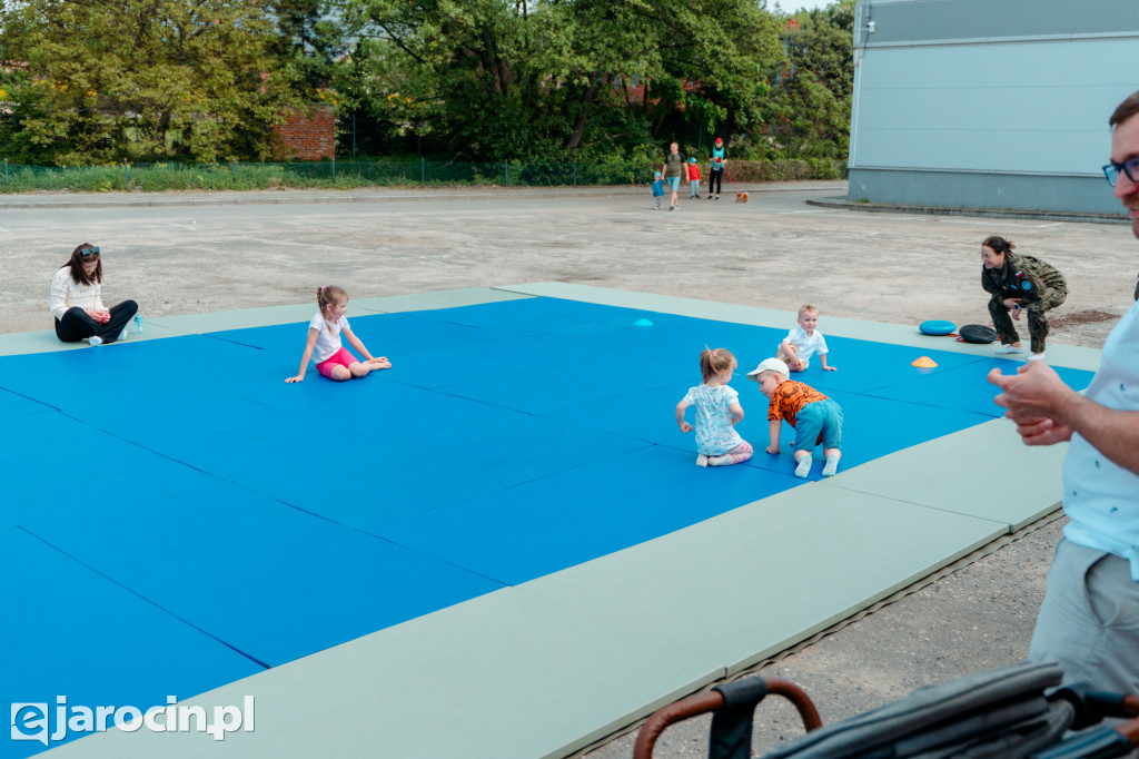 Piknik Militarny i Parada Zabytkowych Samochodów