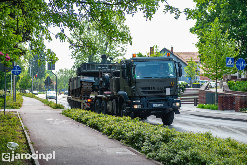 Piknik Militarny i Parada Zabytkowych Samochodów