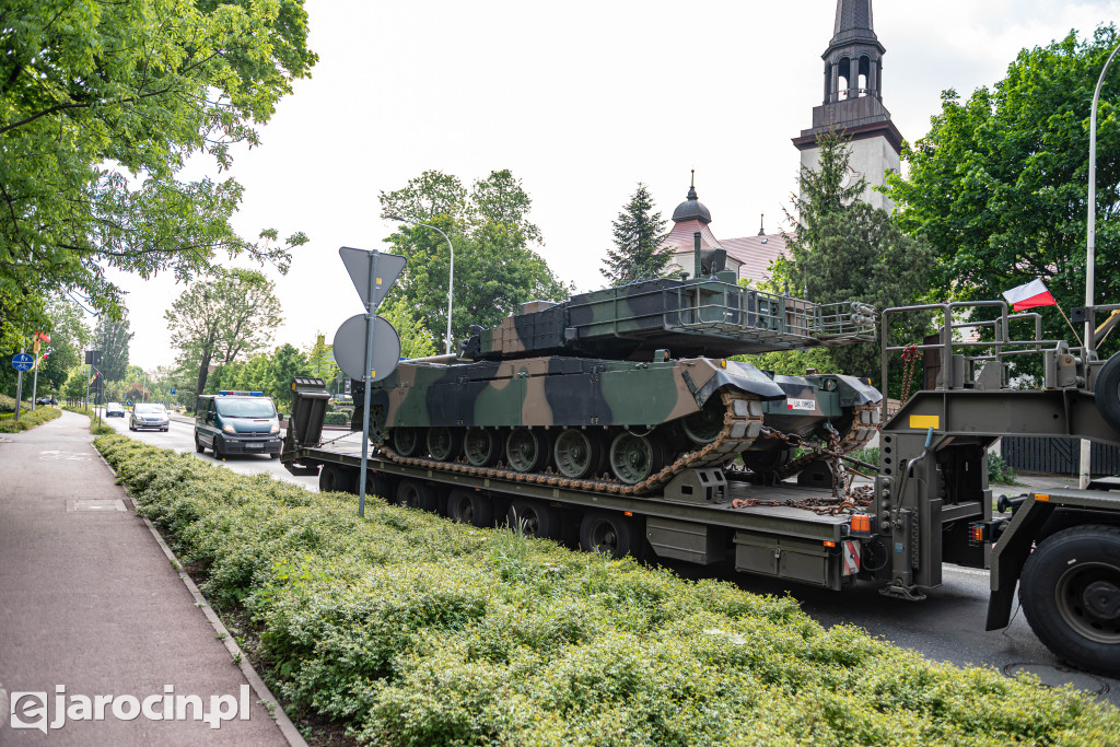 Piknik Militarny i Parada Zabytkowych Samochodów