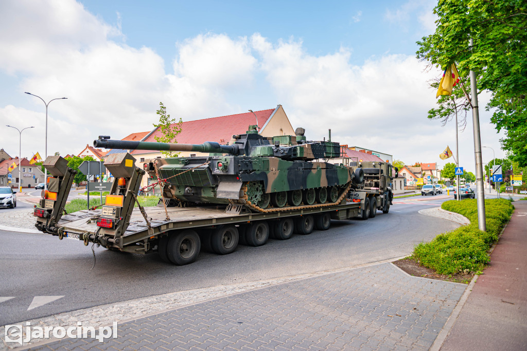 Piknik Militarny i Parada Zabytkowych Samochodów