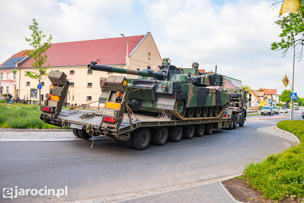 Piknik Militarny i Parada Zabytkowych Samochodów
