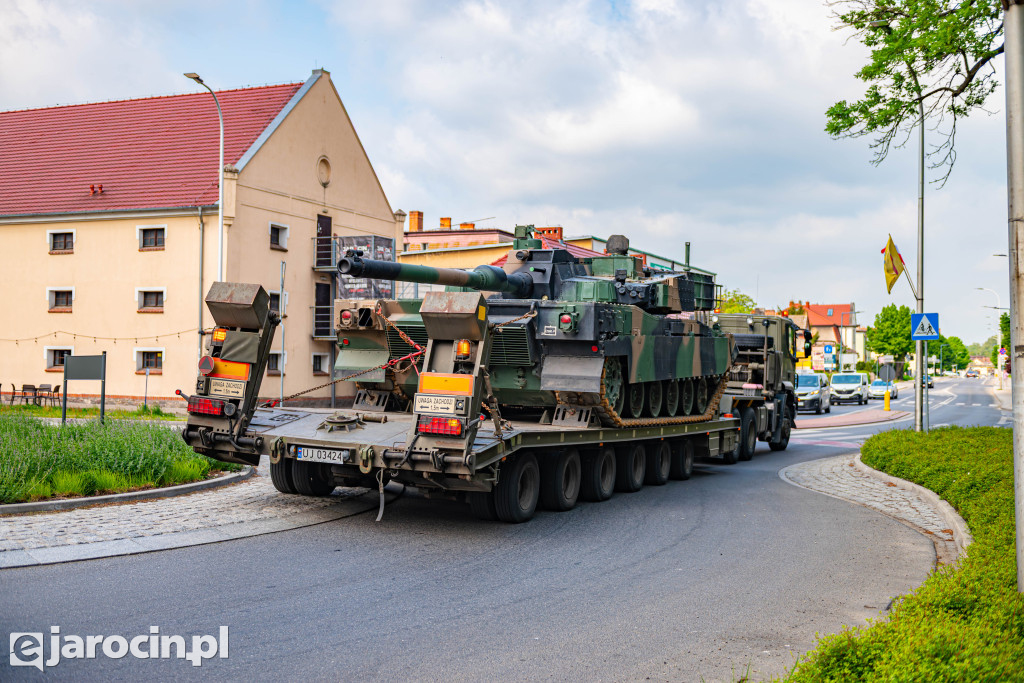 Piknik Militarny i Parada Zabytkowych Samochodów
