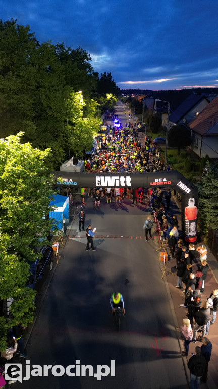 RockRun jarocin 2025 - start nocnego półmaratonu z drona