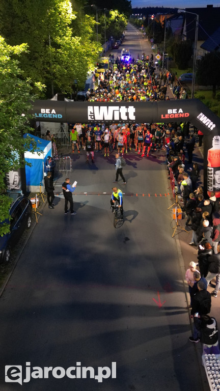 RockRun jarocin 2025 - start nocnego półmaratonu z drona