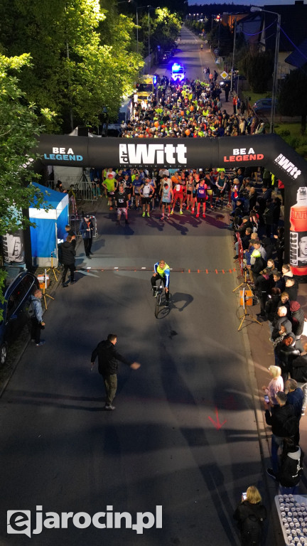 RockRun jarocin 2025 - start nocnego półmaratonu z drona