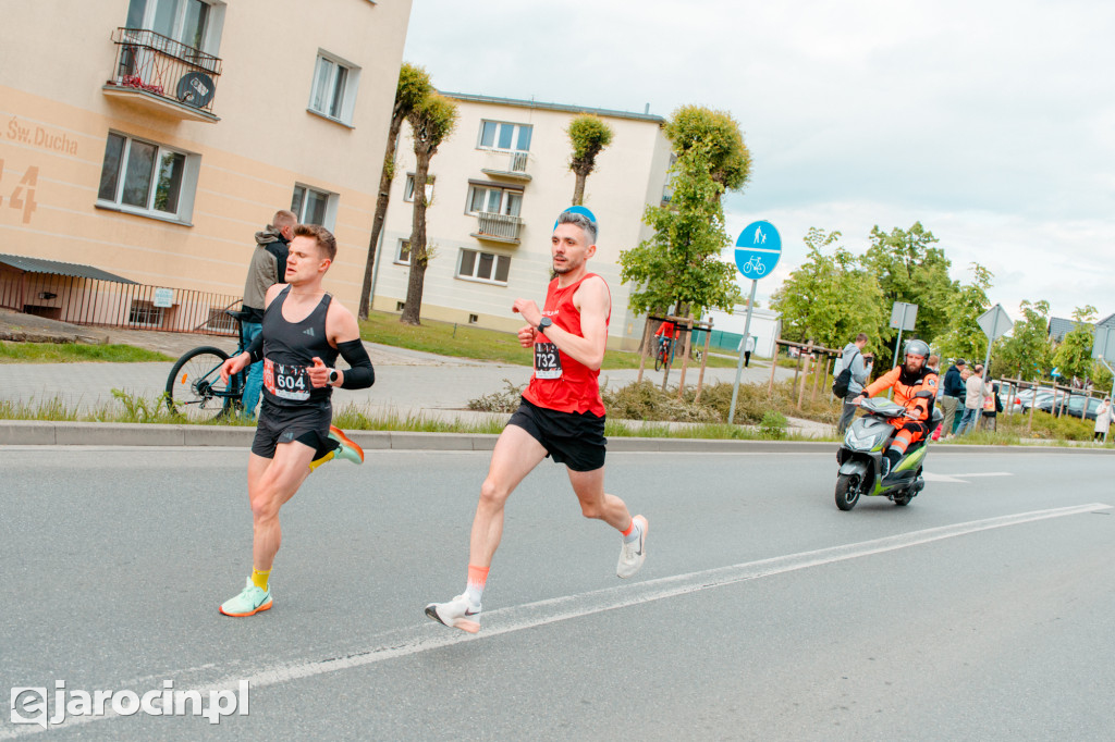 RockRun Jarocin 2025 - bieg na 10 km i nocny półmaraton NOWE ZDJĘCIA