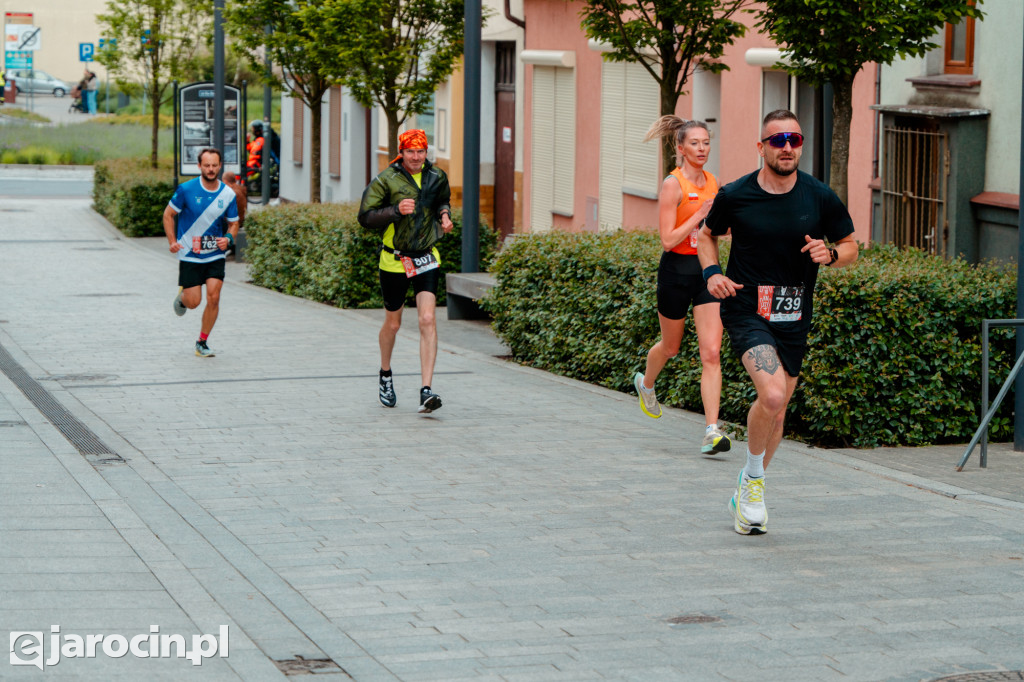 RockRun Jarocin 2025 - bieg na 10 km i nocny półmaraton NOWE ZDJĘCIA