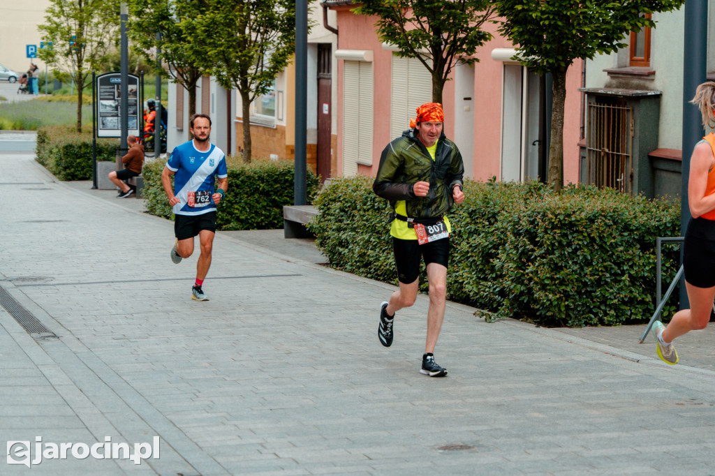 RockRun Jarocin 2025 - bieg na 10 km i nocny półmaraton NOWE ZDJĘCIA