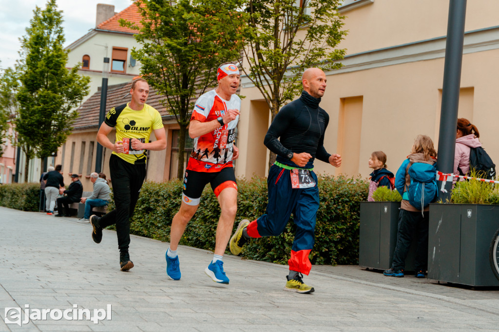 RockRun Jarocin 2025 - bieg na 10 km i nocny półmaraton NOWE ZDJĘCIA