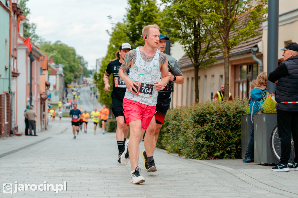 RockRun Jarocin 2025 - bieg na 10 km i nocny półmaraton NOWE ZDJĘCIA