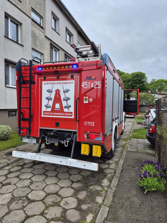 Pożar skrzynki elektrycznej w Komorzu Przybysławskim