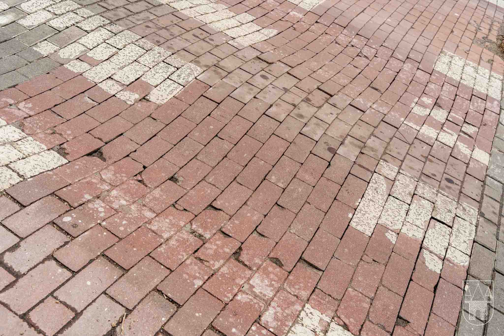Prace naprawcze na ul. Wojska Polskiego i Św. Ducha w Jarocinie