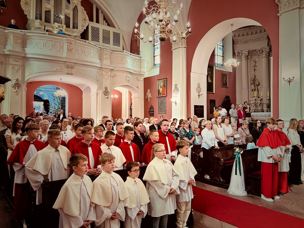 Procesja Bożego Ciała z kościoła św. Marcina do kościoła Chrystusa Króla