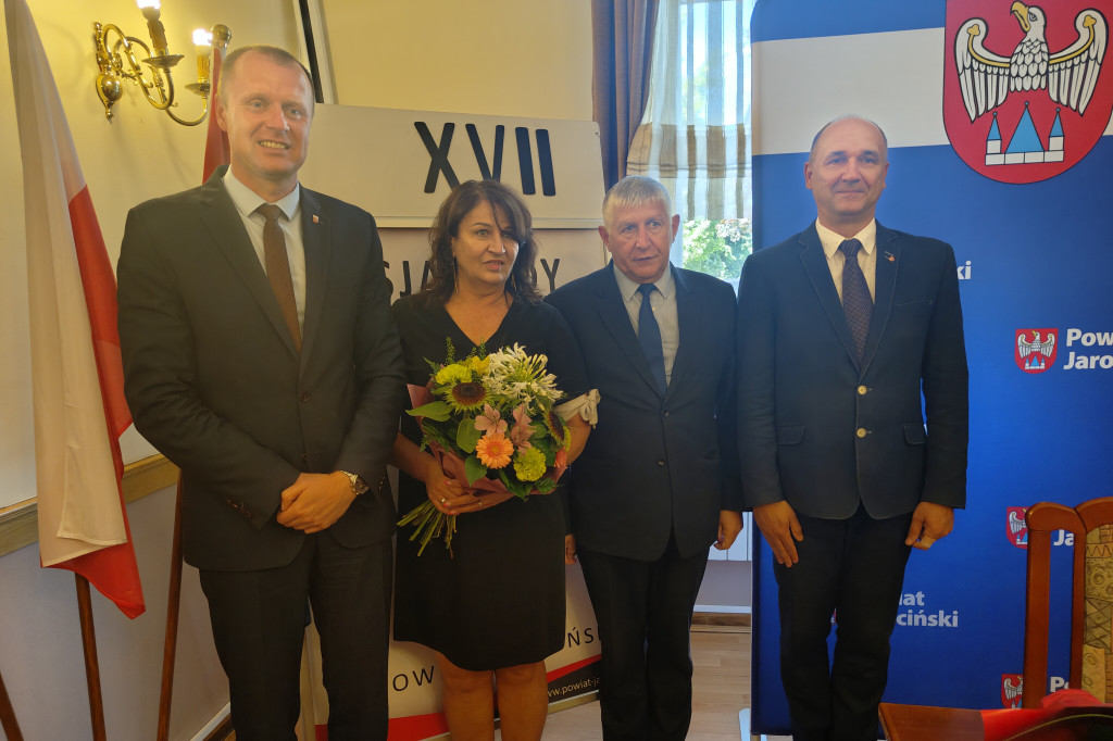 Zarząd Powiatu Jarocińskiego z absolutorium i wotum zaufania