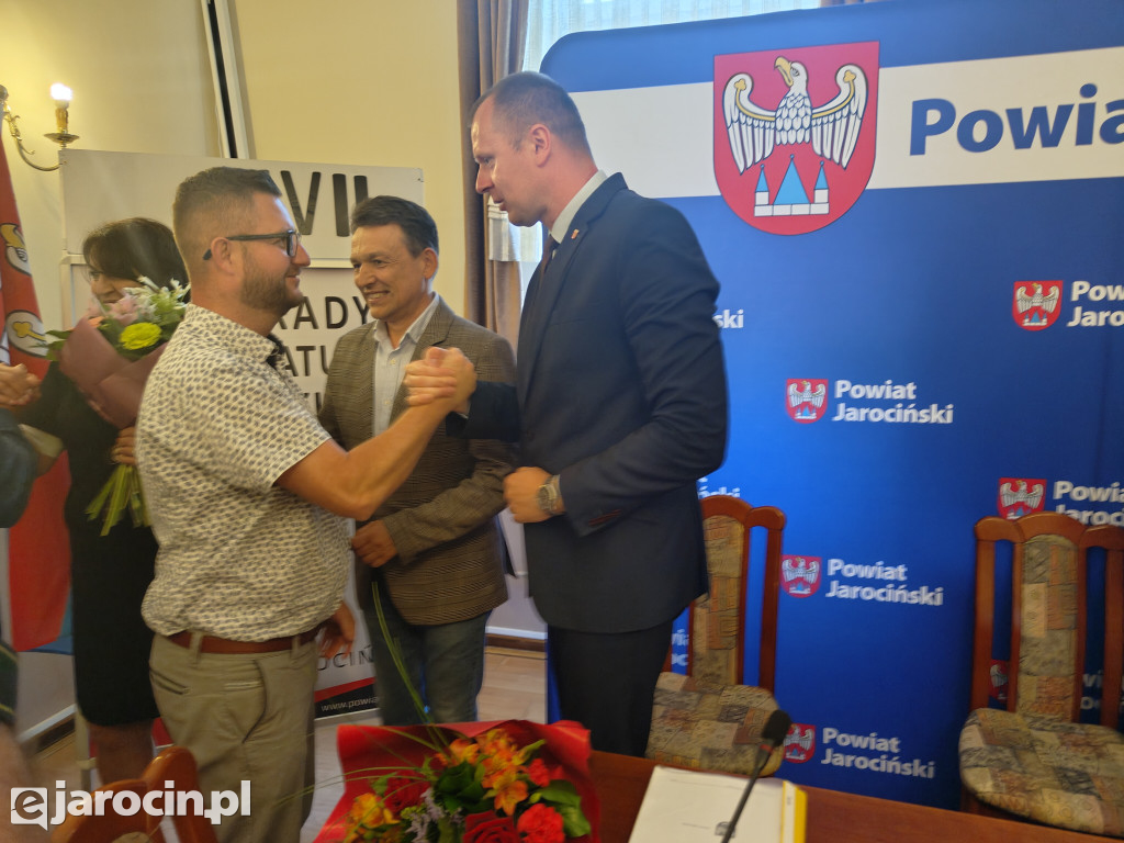 Zarząd Powiatu Jarocińskiego z absolutorium i wotum zaufania