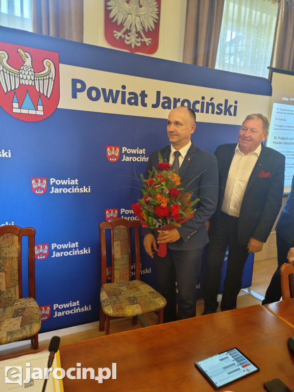 Zarząd Powiatu Jarocińskiego z absolutorium i wotum zaufania