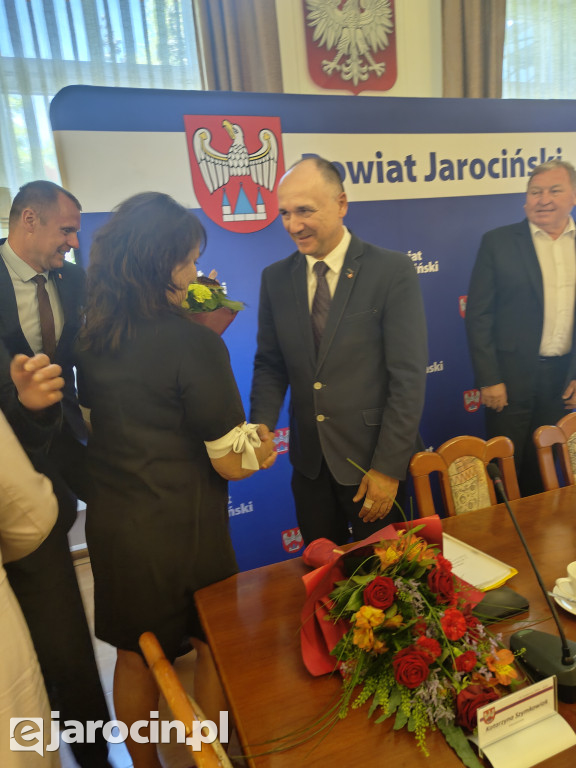 Zarząd Powiatu Jarocińskiego z absolutorium i wotum zaufania