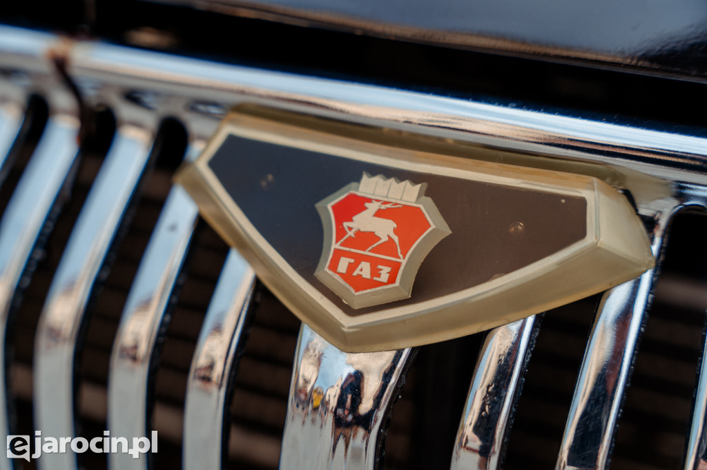  3. RALLY and RACE Rajdu Jarocińskiego. Sobota na rynku pełna emocji i klasyki motoryzacji