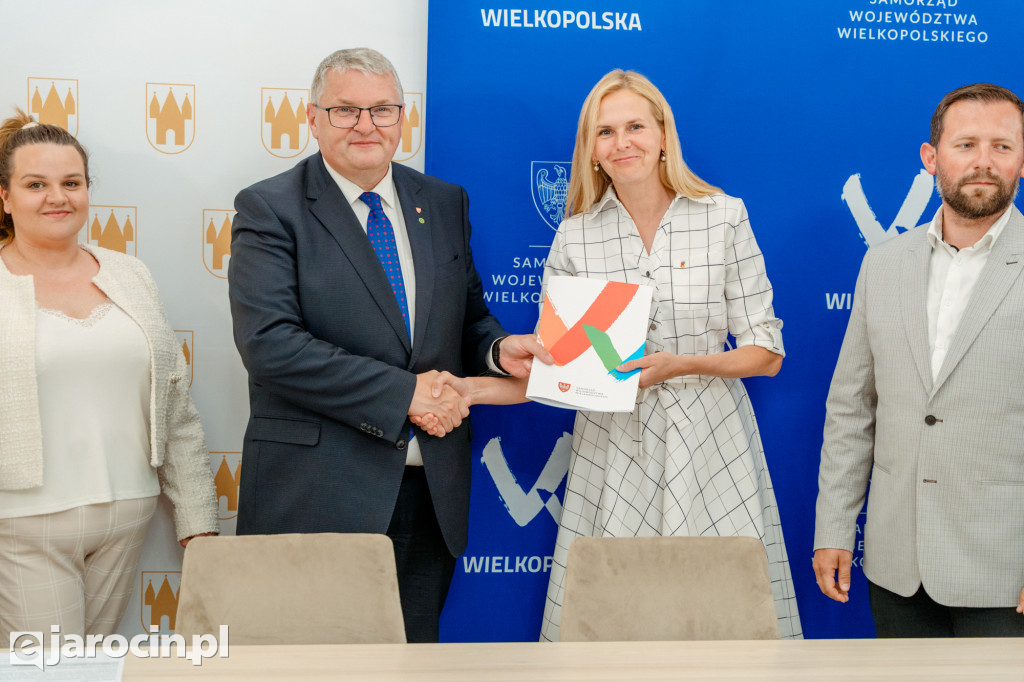 Podpisanie umów w ramach konkursu „Pięknieje Wielkopolska Wieś”