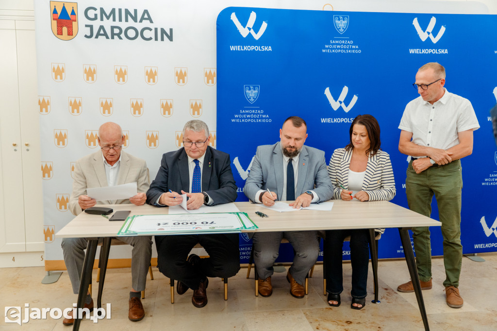 Podpisanie umów w ramach konkursu „Pięknieje Wielkopolska Wieś”