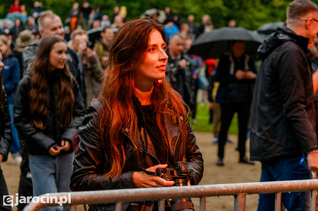 Muzyczna podróż rozpoczęta! Za nami otwarcie Jarocin Festiwal 2025 – z emocjami, nagrodami i jubileuszem Banacha