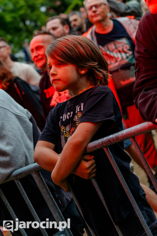 Muzyczna podróż rozpoczęta! Za nami otwarcie Jarocin Festiwal 2025 – z emocjami, nagrodami i jubileuszem Banacha