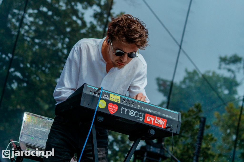 Muzyczna podróż rozpoczęta! Za nami otwarcie Jarocin Festiwal 2025 – z emocjami, nagrodami i jubileuszem Banacha