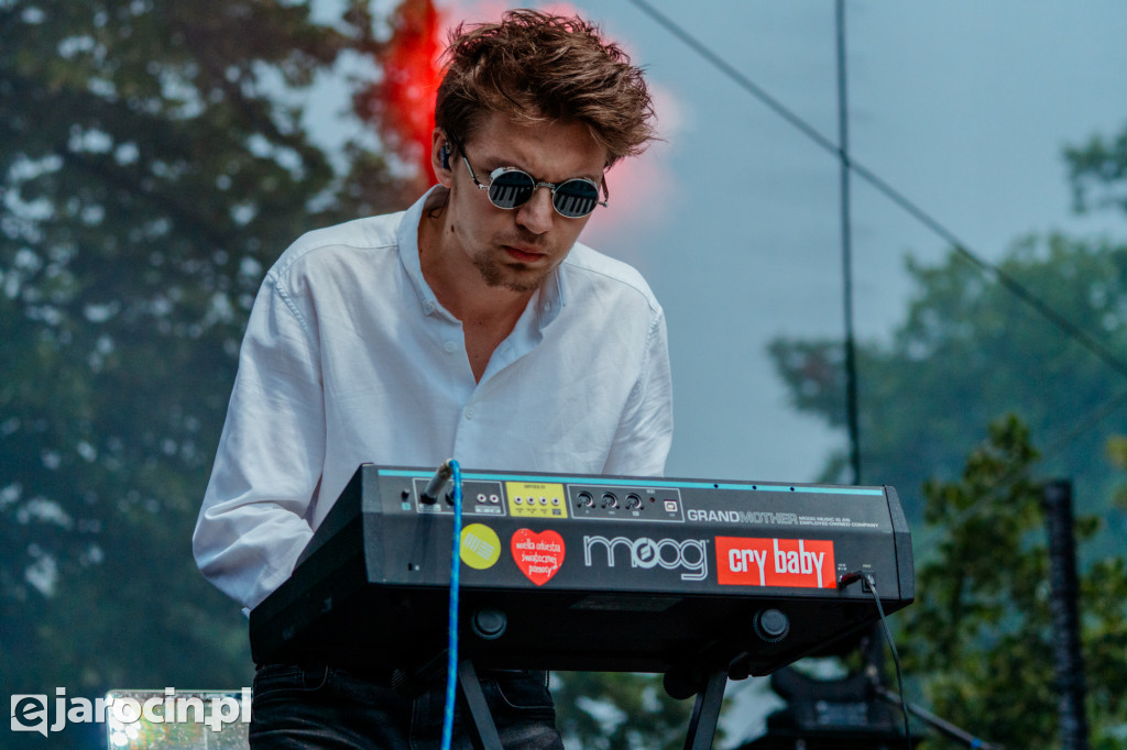 Muzyczna podróż rozpoczęta! Za nami otwarcie Jarocin Festiwal 2025 – z emocjami, nagrodami i jubileuszem Banacha