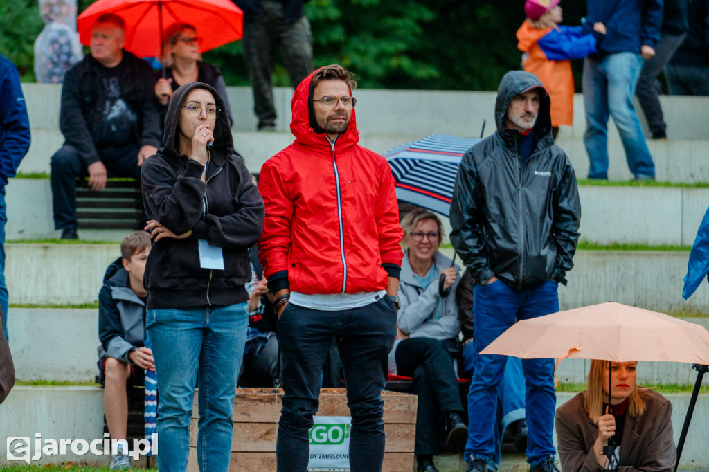 Muzyczna podróż rozpoczęta! Za nami otwarcie Jarocin Festiwal 2025 – z emocjami, nagrodami i jubileuszem Banacha