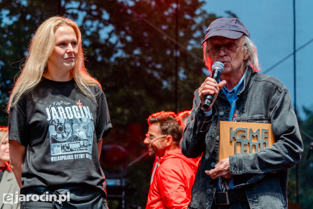 Muzyczna podróż rozpoczęta! Za nami otwarcie Jarocin Festiwal 2025 – z emocjami, nagrodami i jubileuszem Banacha