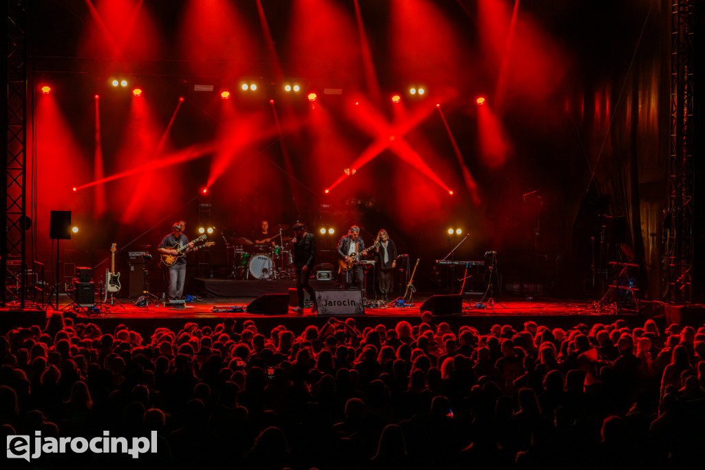 Muzyczna podróż rozpoczęta! Za nami otwarcie Jarocin Festiwal 2025 – z emocjami, nagrodami i jubileuszem Banacha