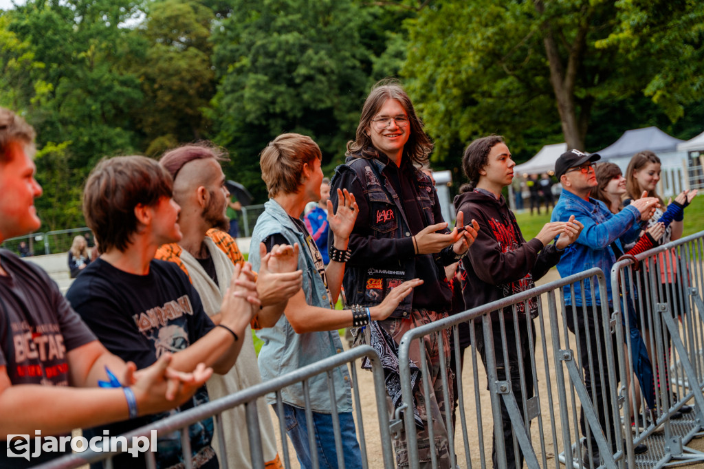 Muzyczna podróż rozpoczęta! Za nami otwarcie Jarocin Festiwal 2025 – z emocjami, nagrodami i jubileuszem Banacha