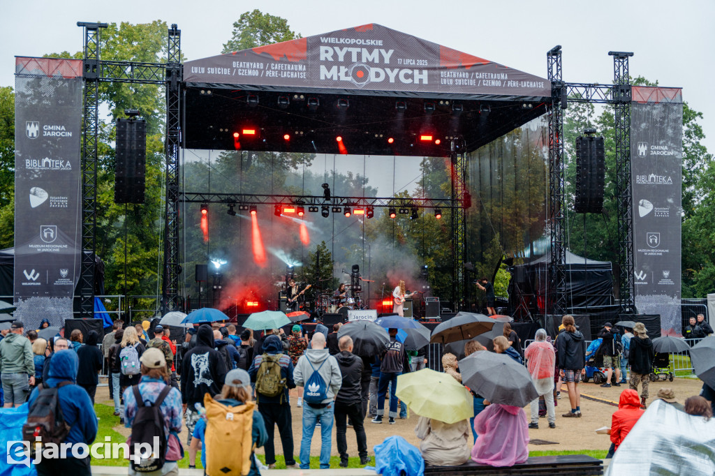 Muzyczna podróż rozpoczęta! Za nami otwarcie Jarocin Festiwal 2025 – z emocjami, nagrodami i jubileuszem Banacha