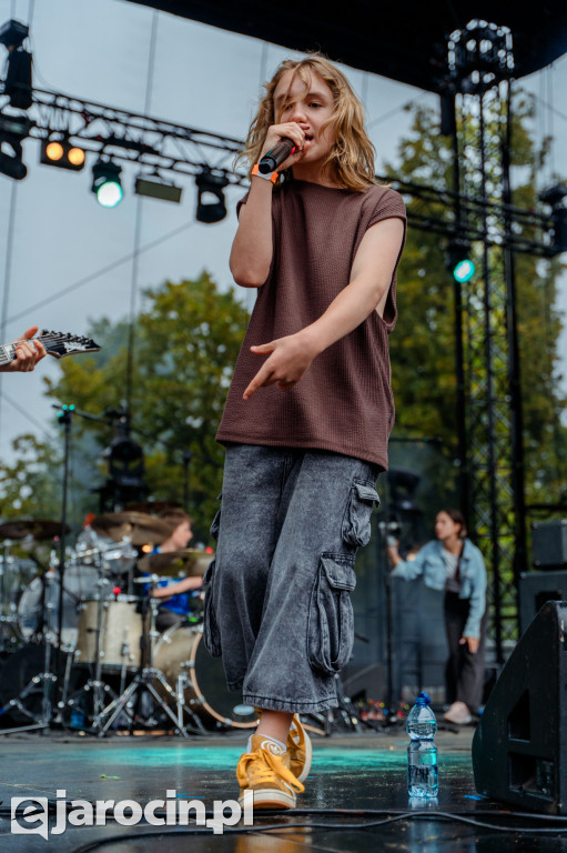 Muzyczna podróż rozpoczęta! Za nami otwarcie Jarocin Festiwal 2025 – z emocjami, nagrodami i jubileuszem Banacha