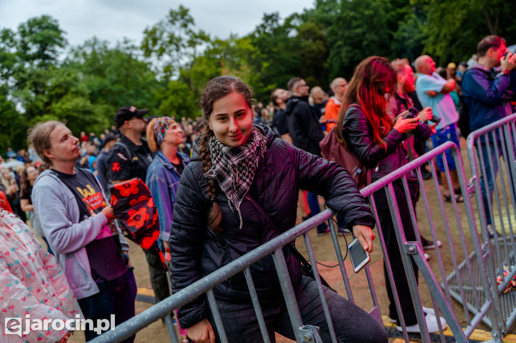 Muzyczna podróż rozpoczęta! Za nami otwarcie Jarocin Festiwal 2025 – z emocjami, nagrodami i jubileuszem Banacha