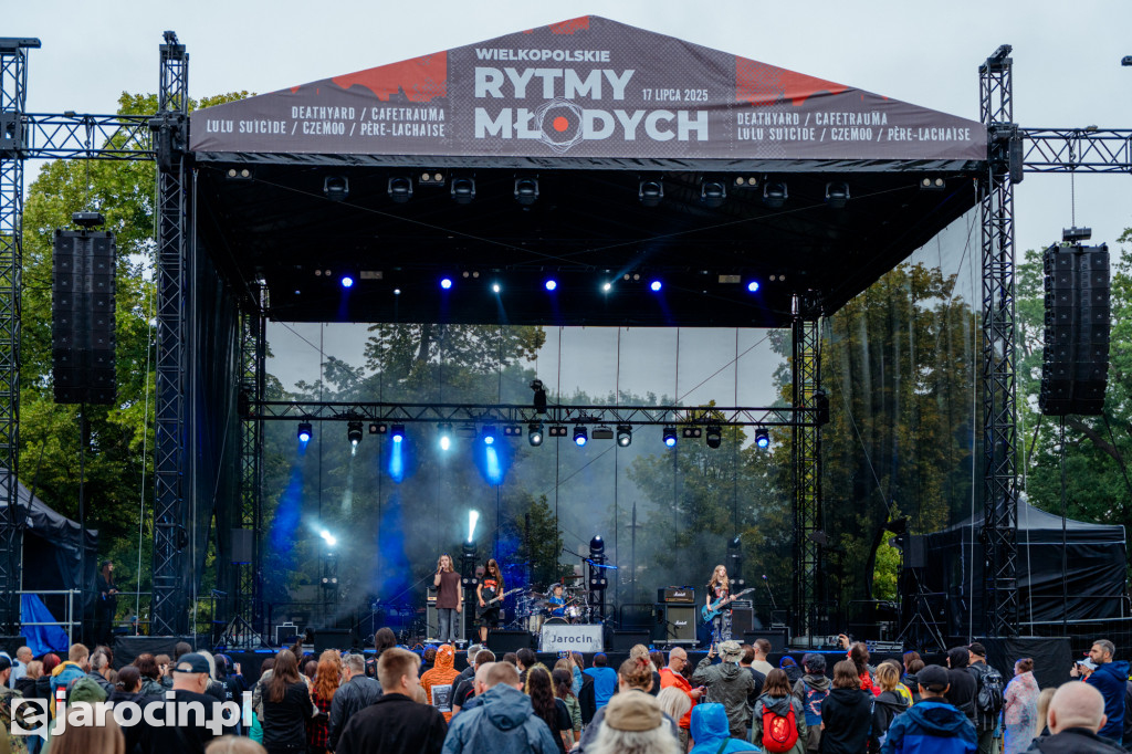 Muzyczna podróż rozpoczęta! Za nami otwarcie Jarocin Festiwal 2025 – z emocjami, nagrodami i jubileuszem Banacha