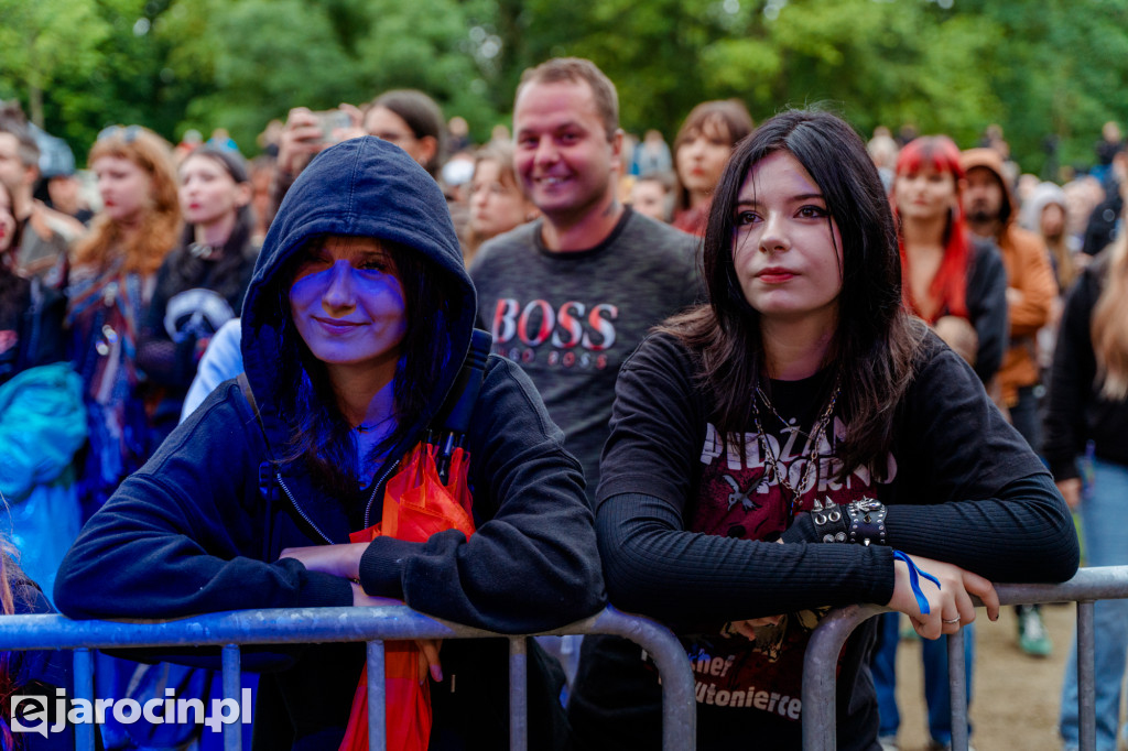 Muzyczna podróż rozpoczęta! Za nami otwarcie Jarocin Festiwal 2025 – z emocjami, nagrodami i jubileuszem Banacha