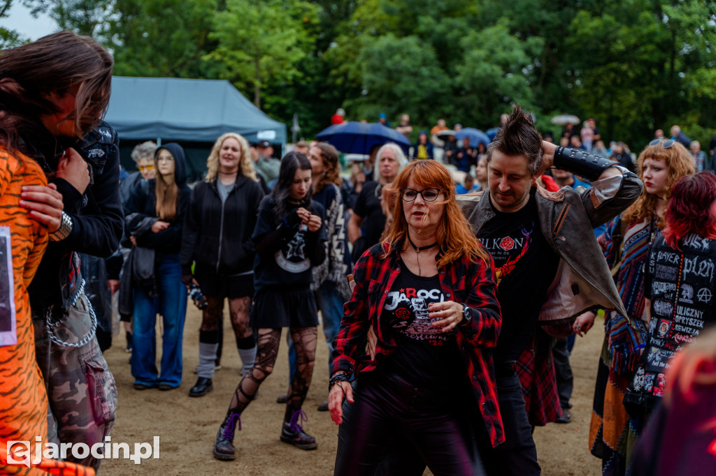 Muzyczna podróż rozpoczęta! Za nami otwarcie Jarocin Festiwal 2025 – z emocjami, nagrodami i jubileuszem Banacha