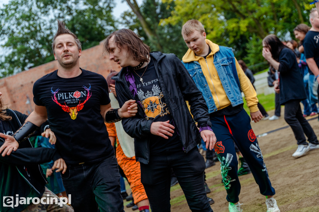 Muzyczna podróż rozpoczęta! Za nami otwarcie Jarocin Festiwal 2025 – z emocjami, nagrodami i jubileuszem Banacha